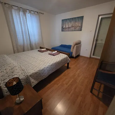 Apartma Aja Apartman *