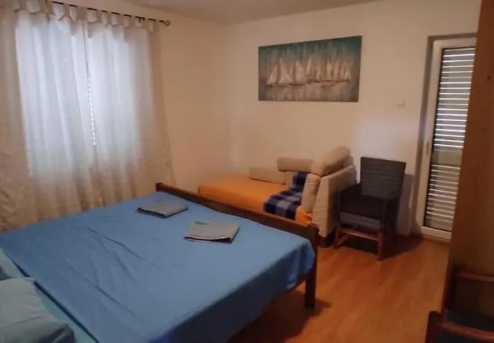 Apartma Aja Lägenhet Debeljak