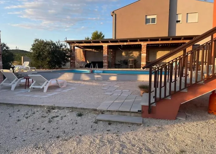 Apartman Apartma Aja