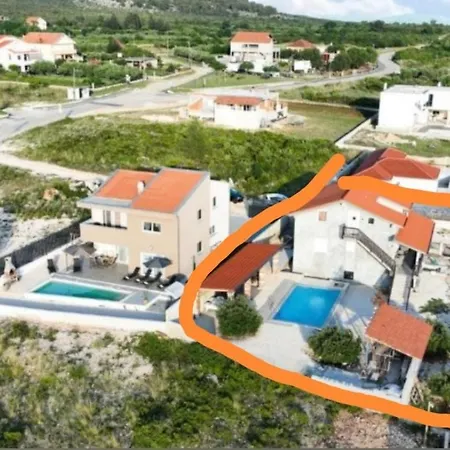 Apartma Aja *