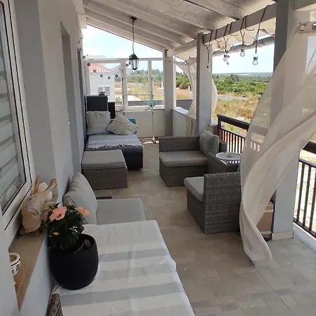 Apartma Aja Apartment