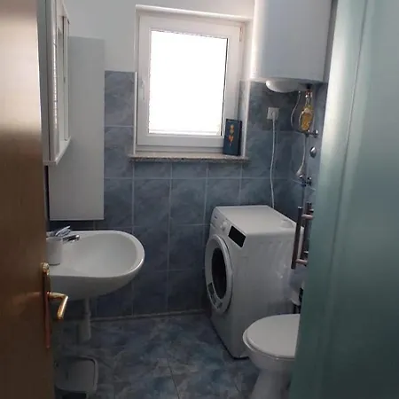 Apartment Apartma Aja *