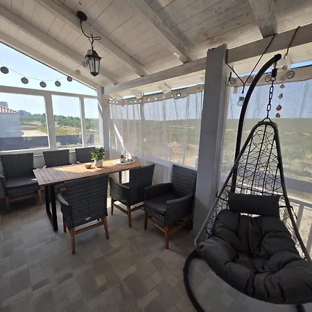 Apartma Aja * Debeljak